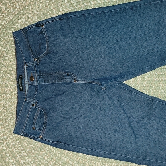 Relaxed Fit Straight Leg Jeans - Picture 2 of 5